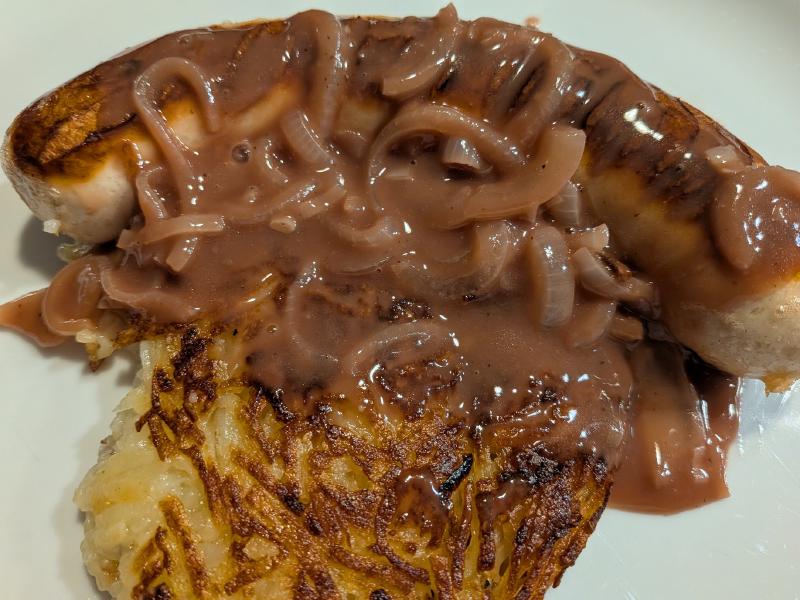 A photo for the page: Bratwurst, Rösti und Zwiebelsauce